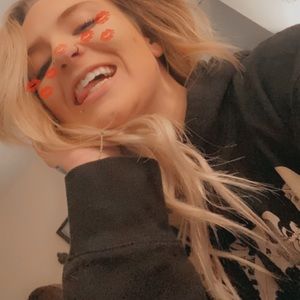 Meet your Posher, Sydney